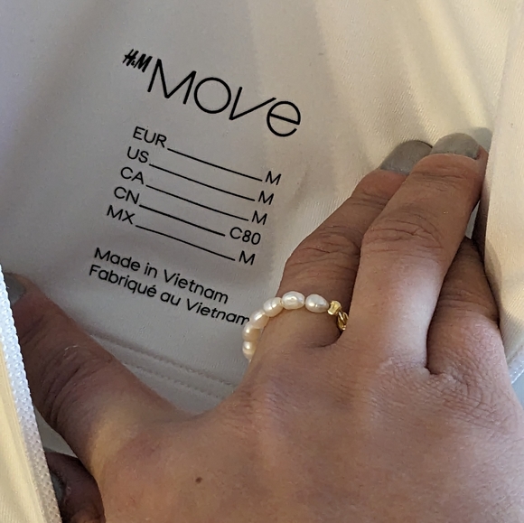 Zip up white crop workout tank - Picture 5 of 6